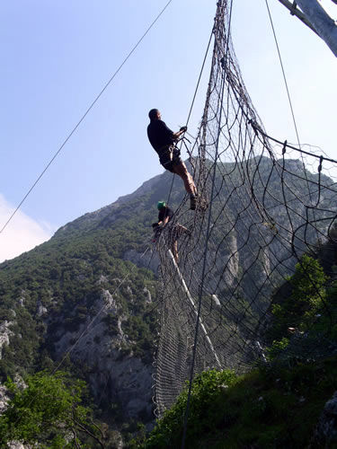 Barriere e Reti Paramassi | Alpi Rocce srl